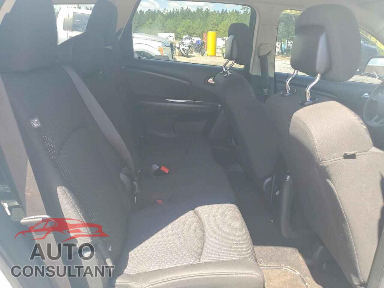 DODGE JOURNEY 2018 - 3C4PDCAB2JT497593