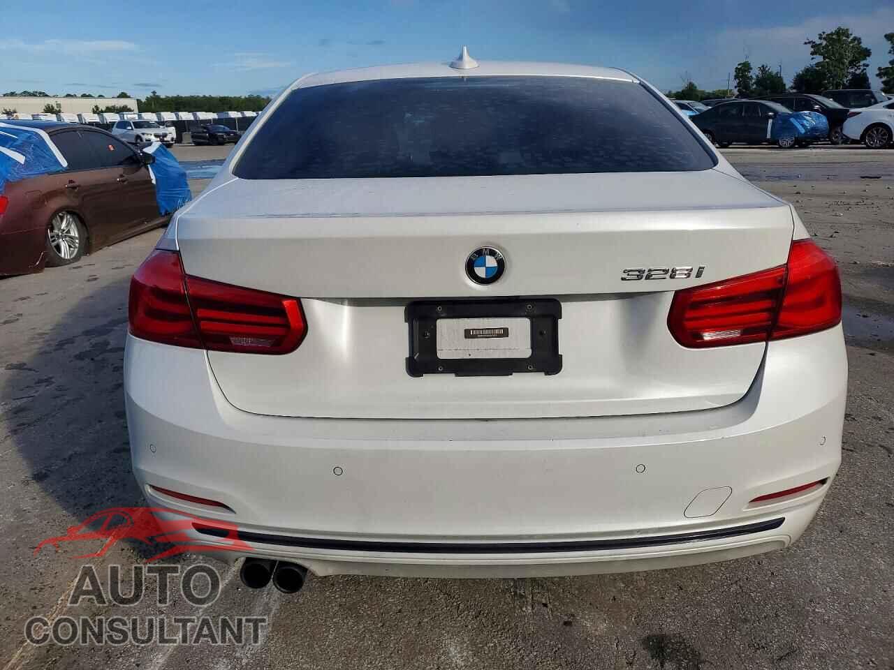 BMW 3 SERIES 2016 - WBA8E9C58GK643627
