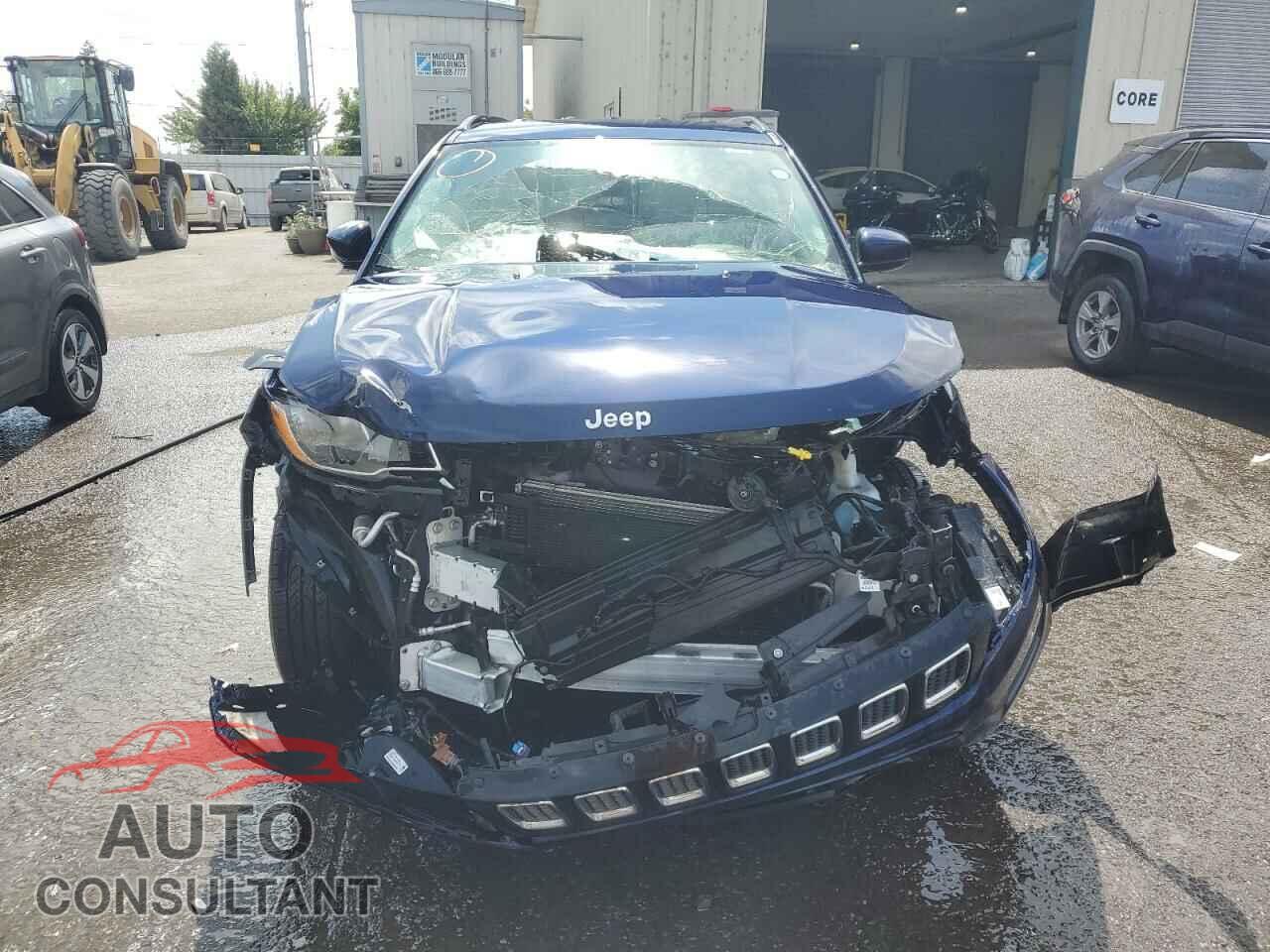 JEEP COMPASS 2018 - 3C4NJDBB3JT415441