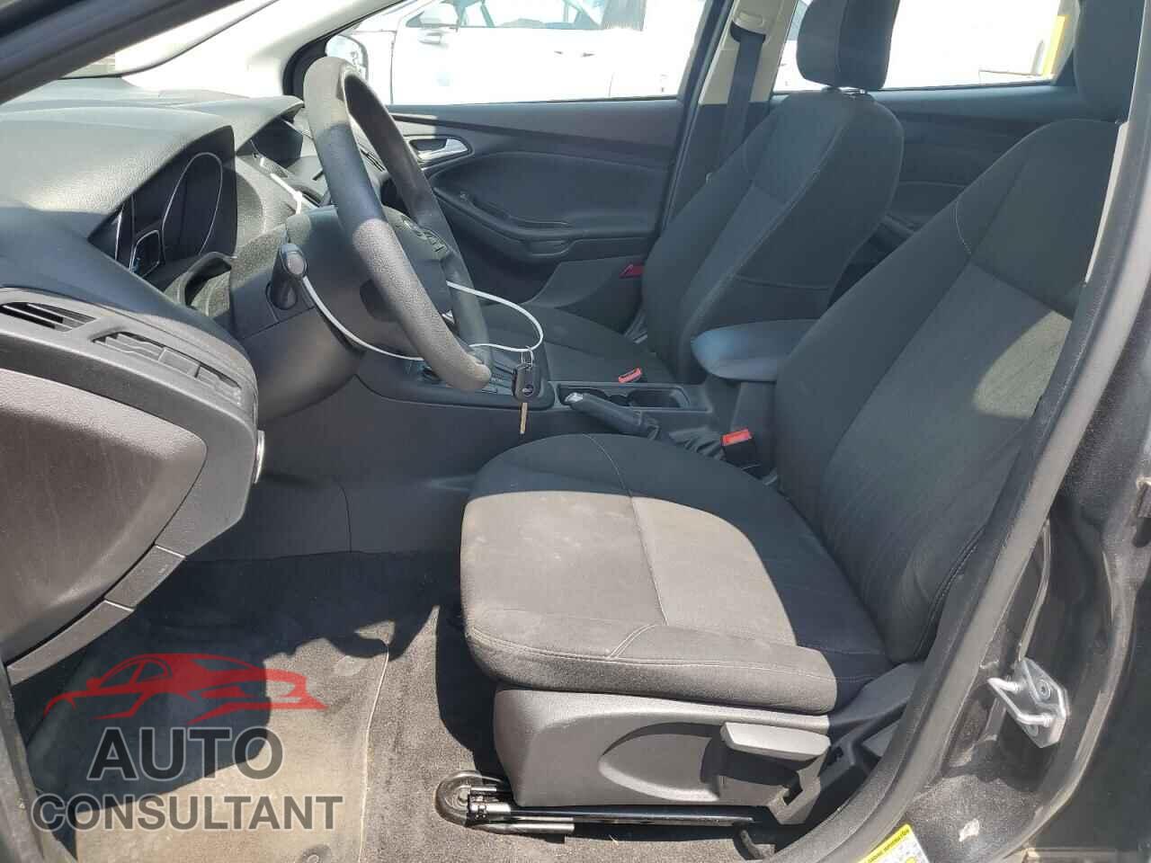 FORD FOCUS 2017 - 1FADP3FE8HL340482