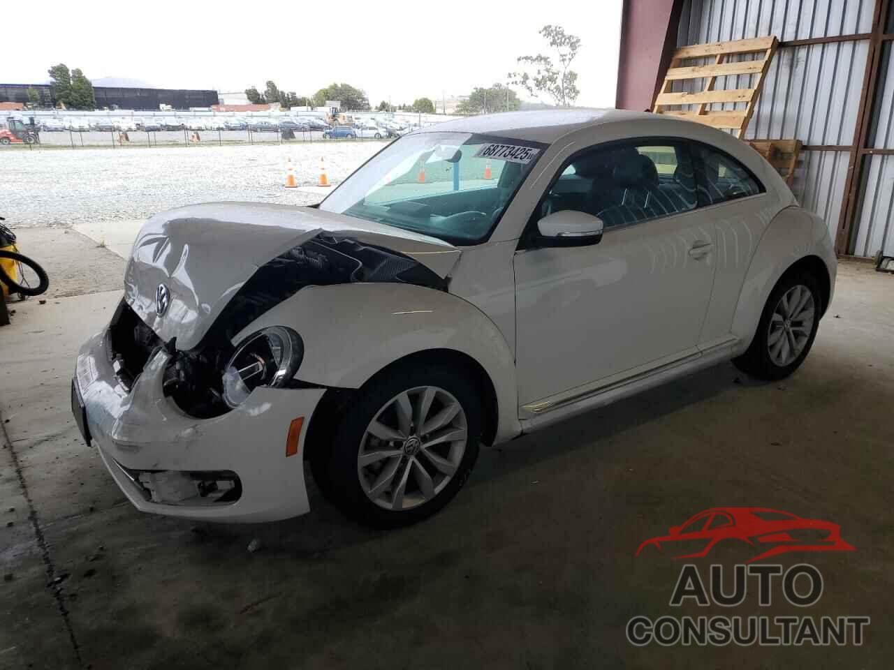 VOLKSWAGEN BEETLE 2013 - 3VWJL7AT0DM686747