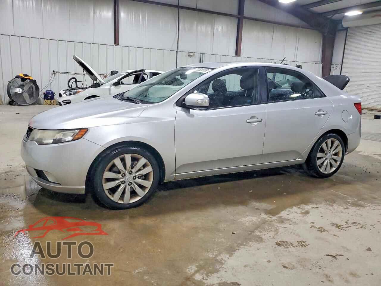 KIA FORTE 2010 - KNAFW4A36A5111694