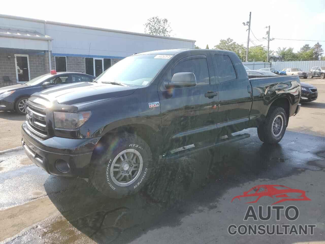TOYOTA TUNDRA 2011 - 5TFUY5F15BX195918
