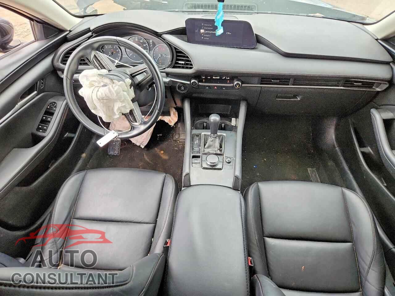 MAZDA 3 2021 - JM1BPABL4M1337157