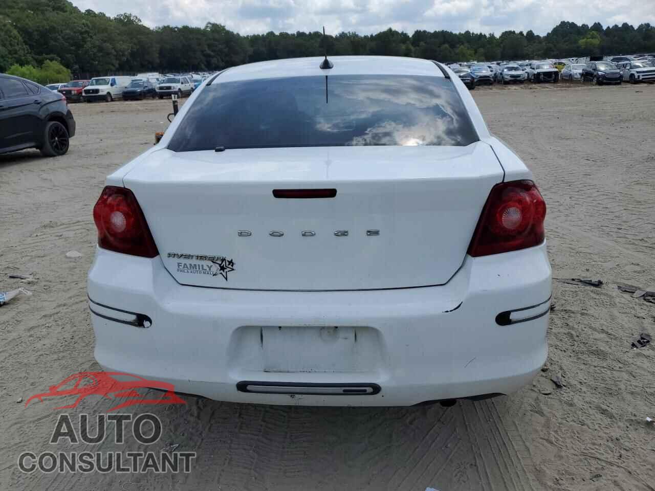 DODGE AVENGER 2011 - 1B3BD4FBXBN573170