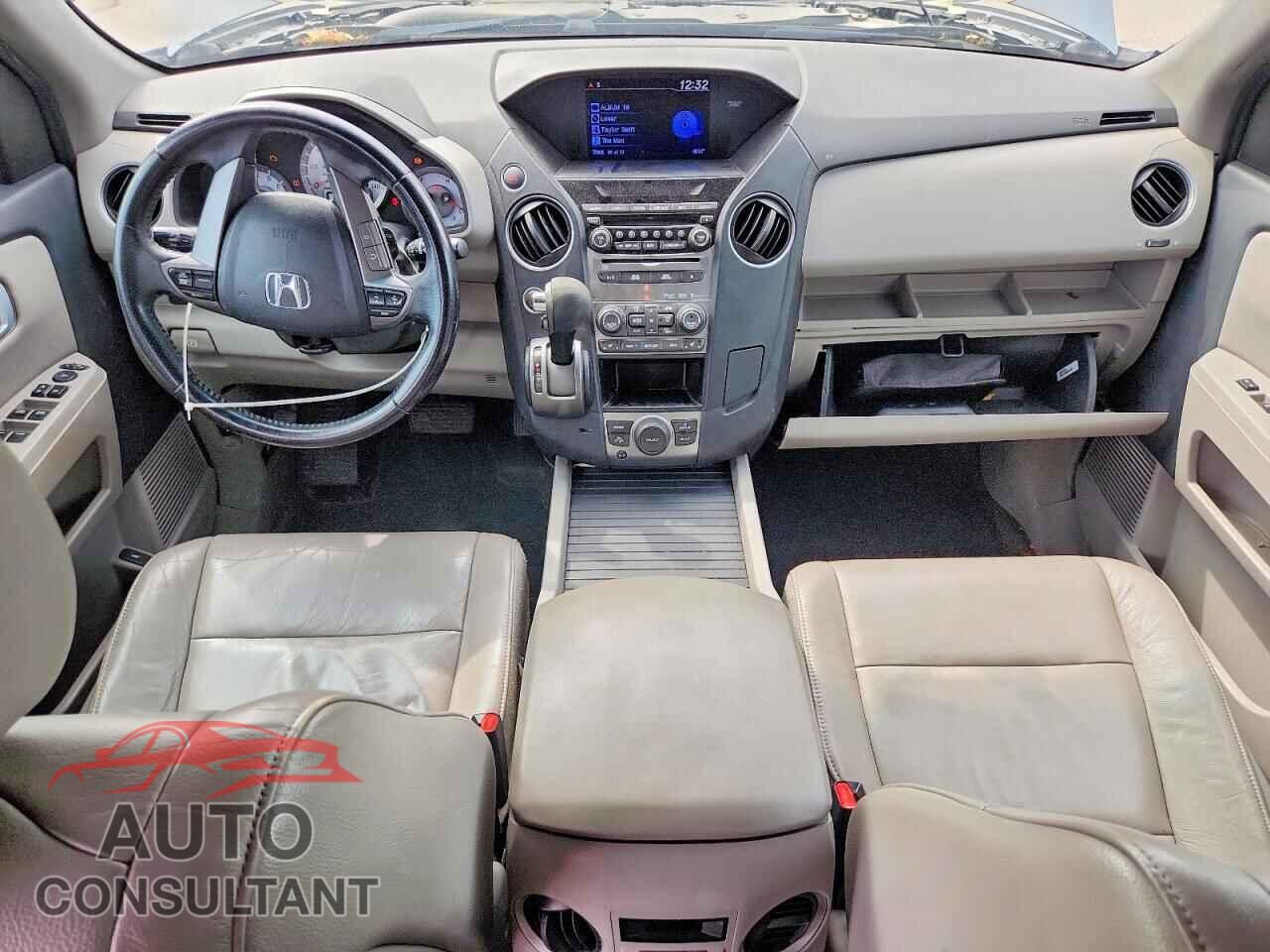 HONDA PILOT 2013 - 5FNYF4H64DB039943