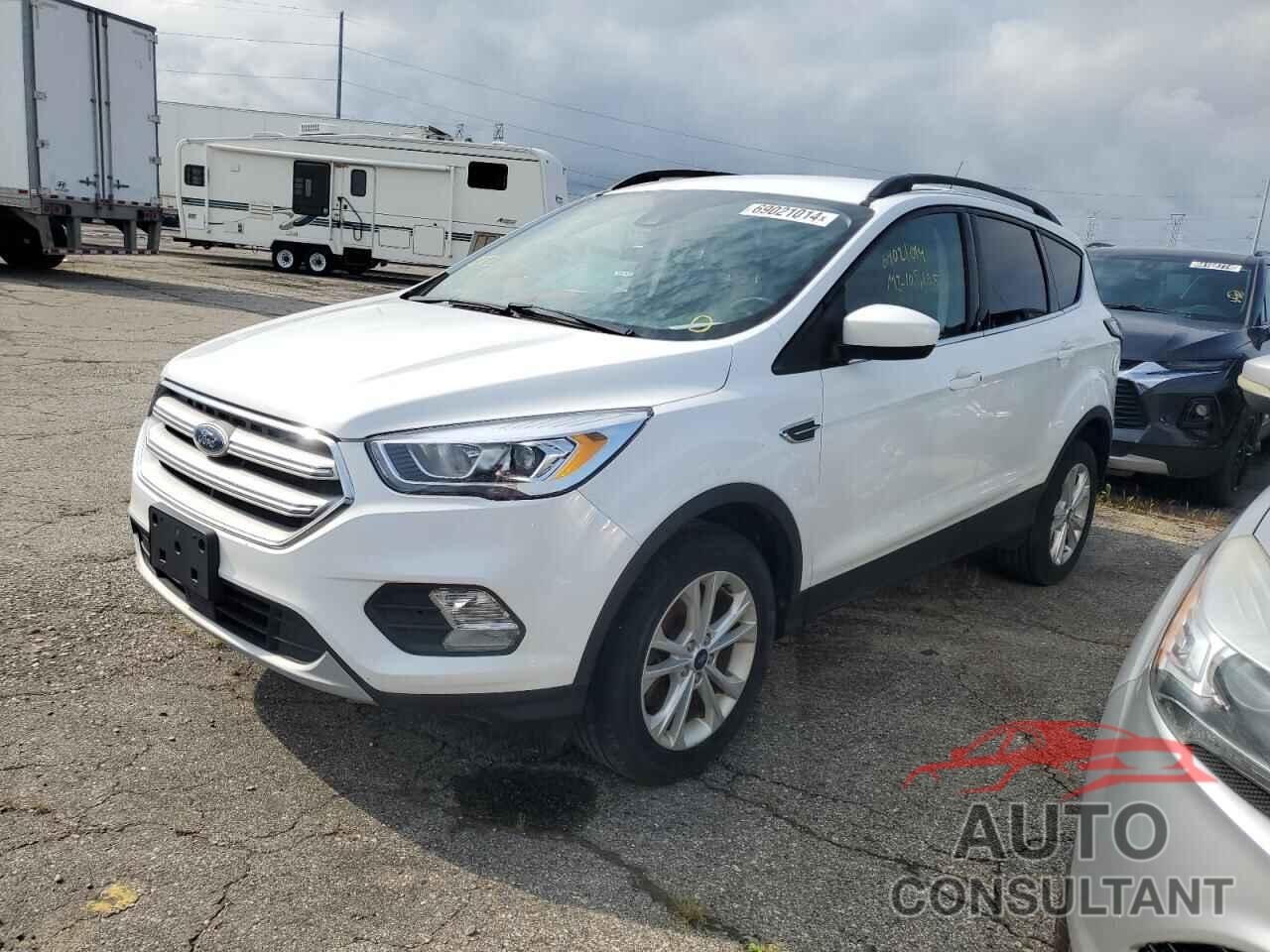 FORD ESCAPE 2018 - 1FMCU9HD1JUD23654