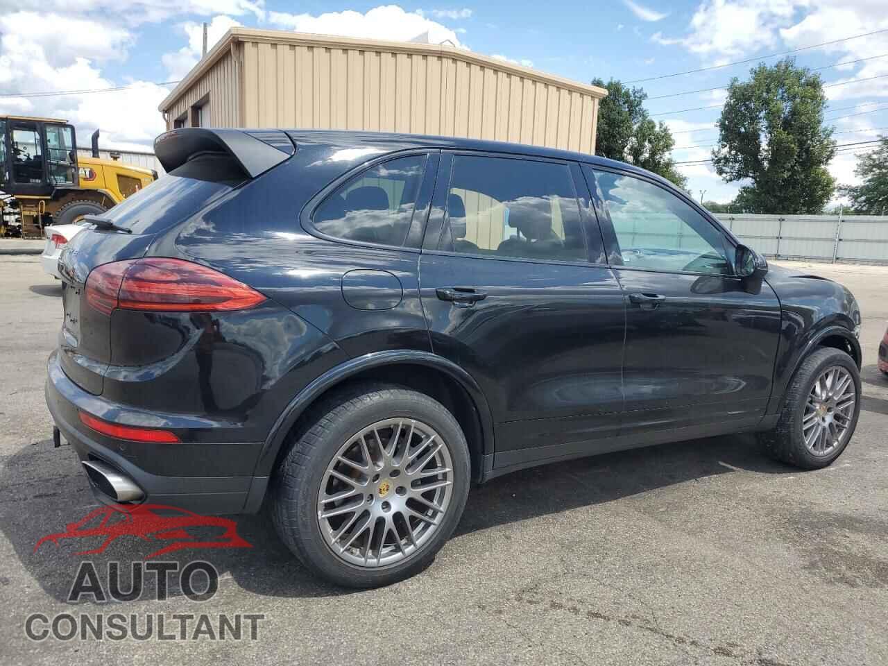 PORSCHE CAYENNE 2017 - WP1AA2A24HKA80687