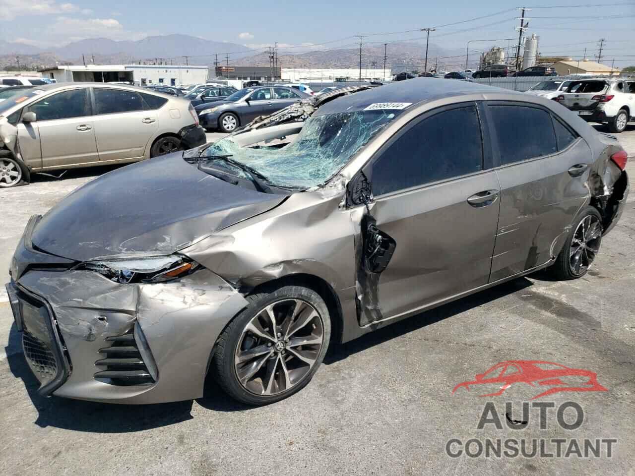 TOYOTA COROLLA 2018 - 5YFBURHE0JP825562