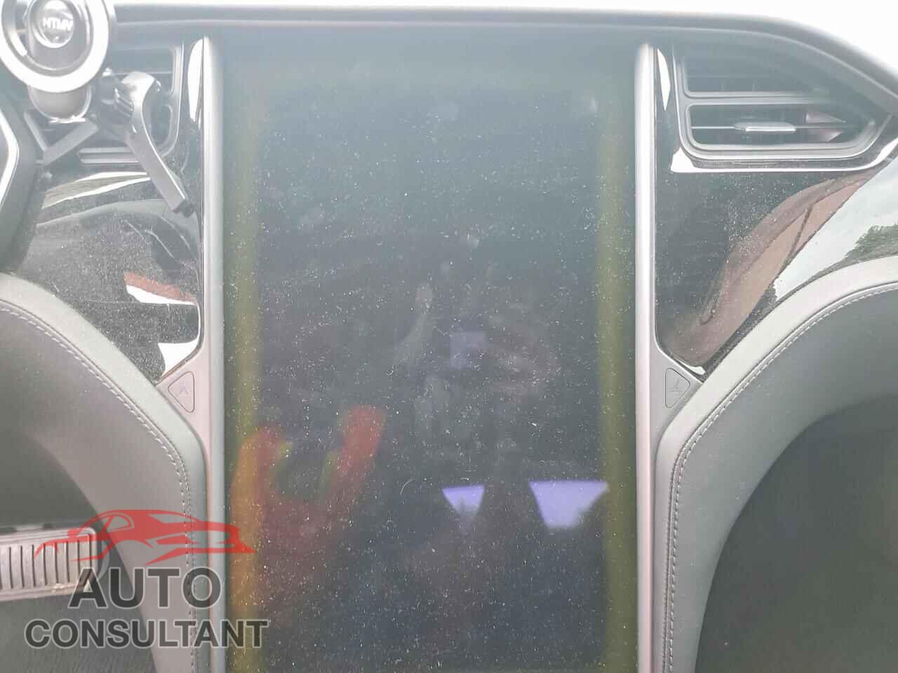 TESLA MODEL S 2018 - 5YJSA1E24JF277324