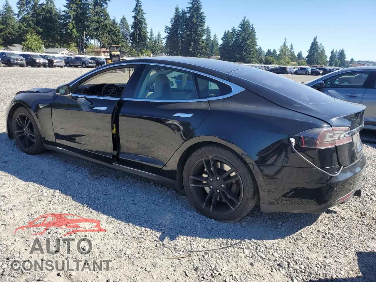 TESLA MODEL S 2015 - 5YJSA1S28FF082757