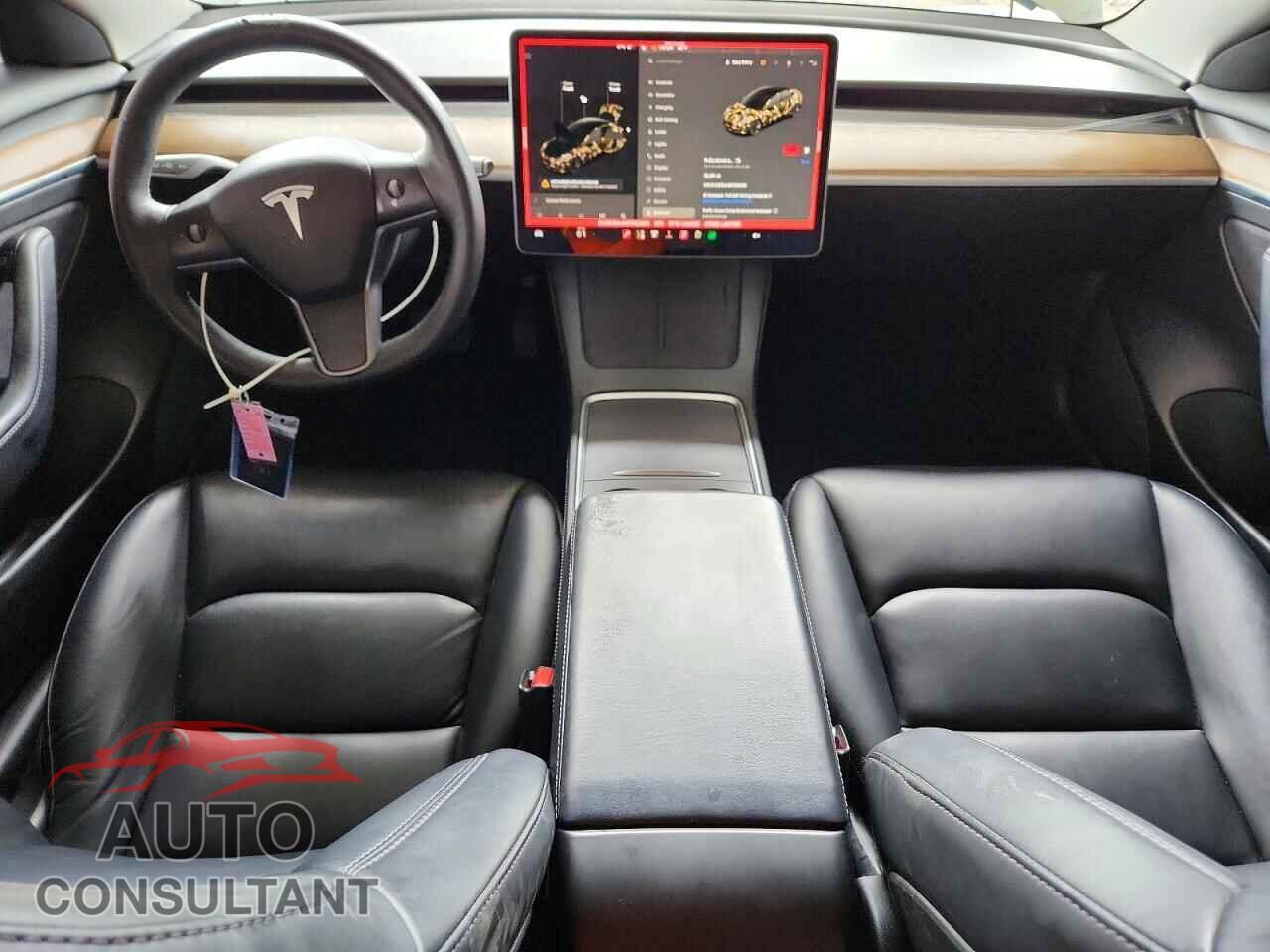 TESLA MODEL 3 2021 - 5YJ3E1EA4MF092095