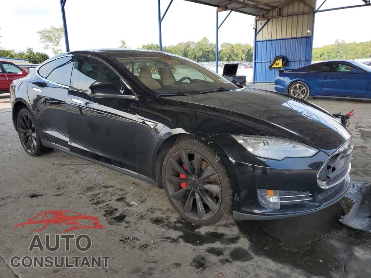 TESLA MODEL S 2013 - 5YJSA1DP5DFP07055