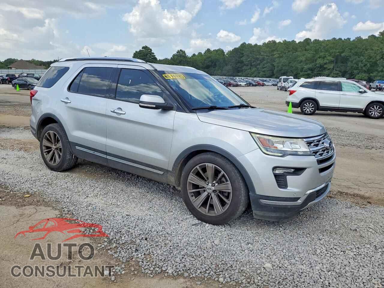 FORD EXPLORER 2018 - 1FM5K7F88JGA99208