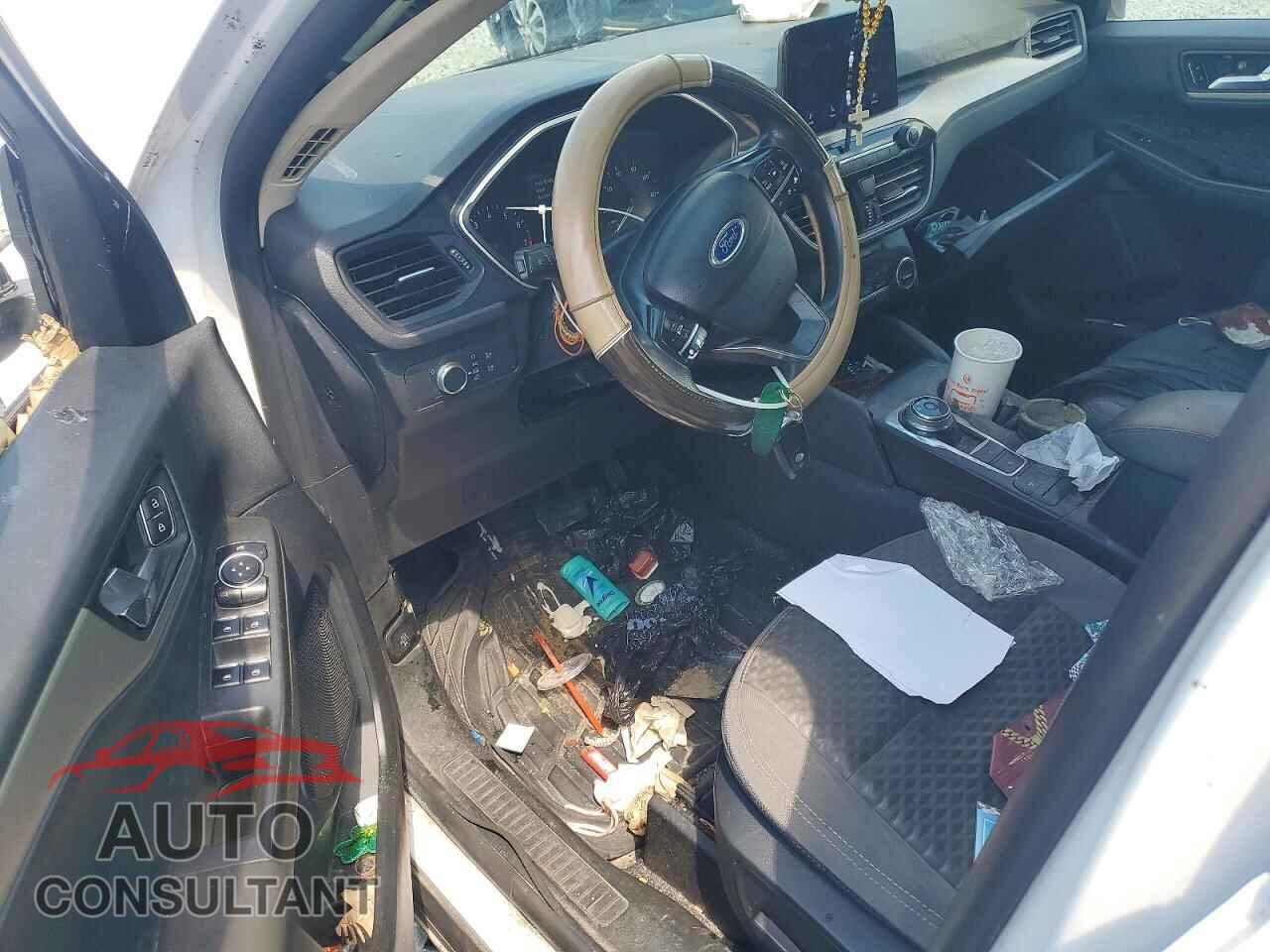 FORD ESCAPE 2020 - 1FMCU0G61LUA94474