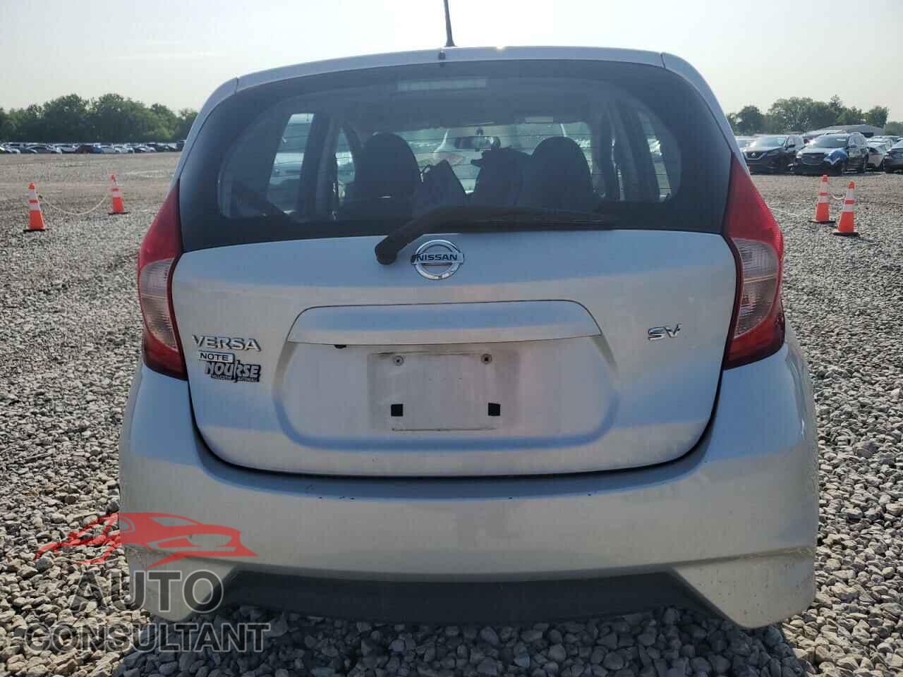 NISSAN VERSA 2017 - 3N1CE2CP3HL358410