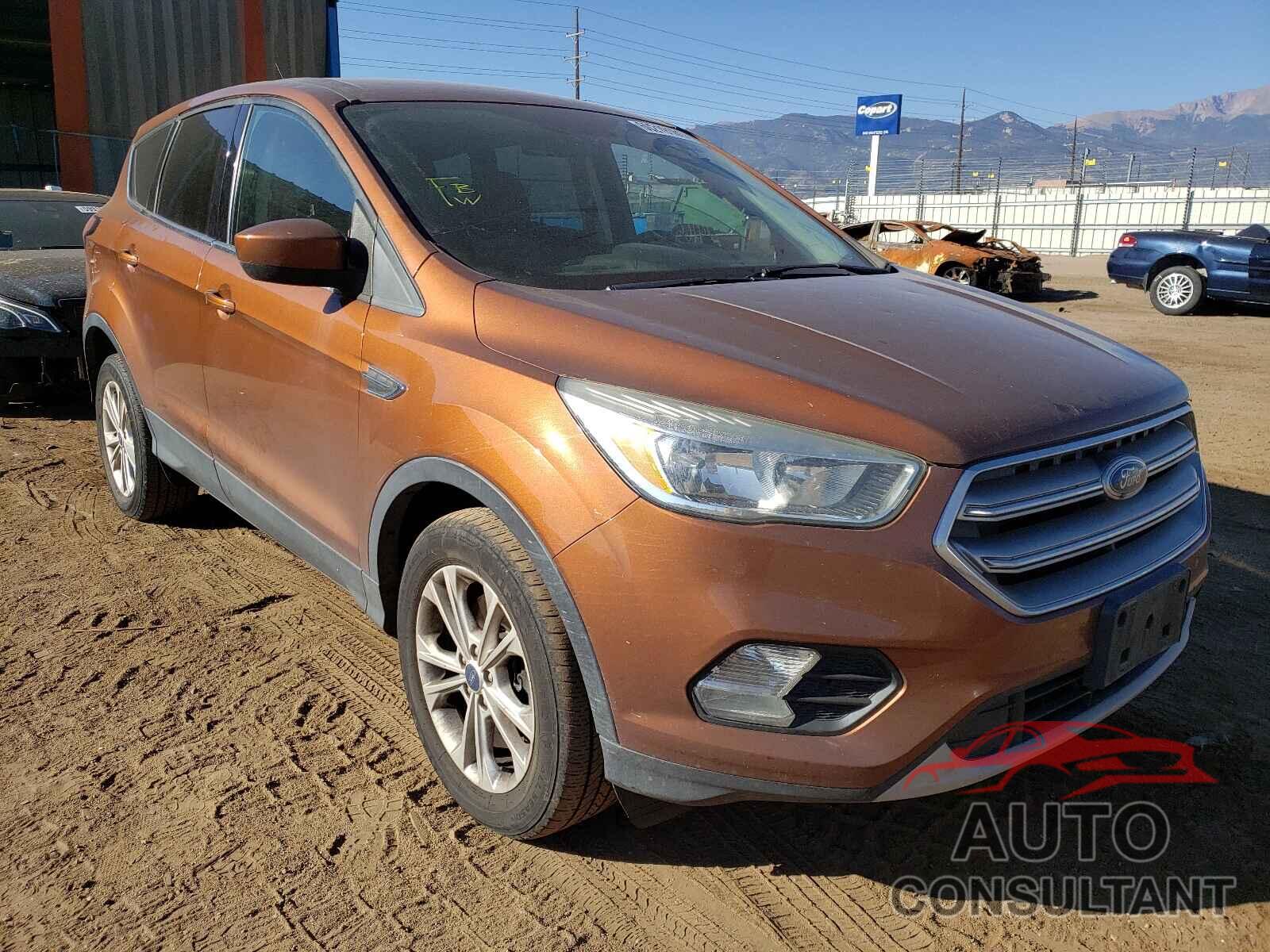 FORD ESCAPE 2017 - 1FMCU9GD3HUC03088