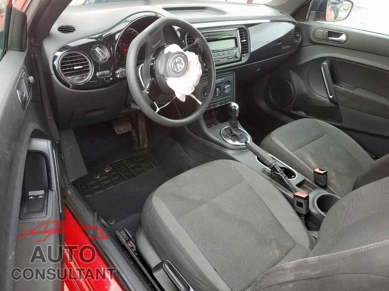 VOLKSWAGEN BEETLE 2013 - 3VWFP7AT7DM632629