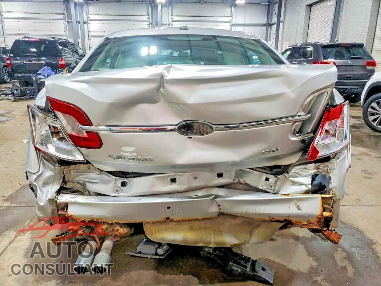 FORD TAURUS 2011 - 1FAHP2EW7BG175143
