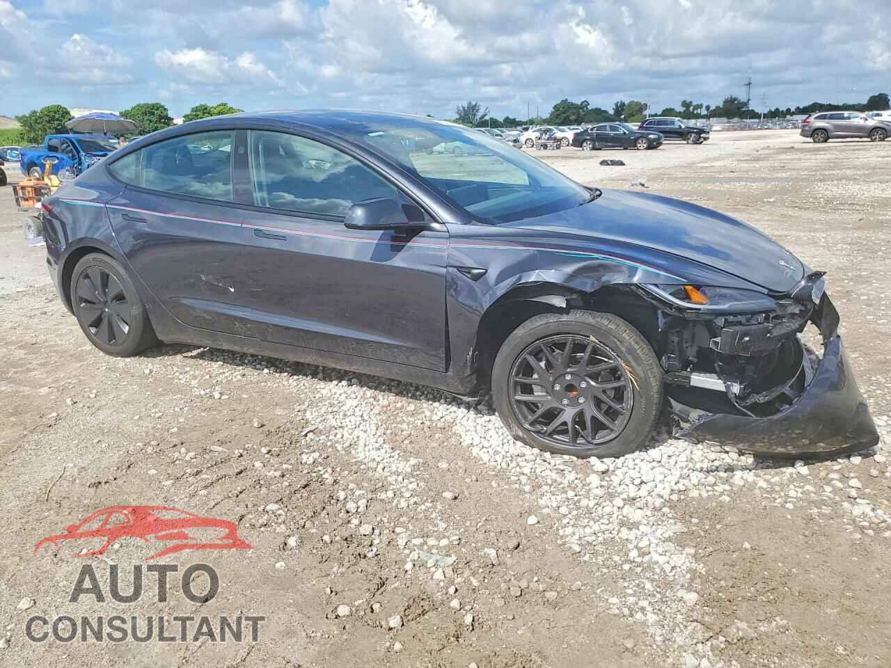 TESLA MODEL 3 2024 - 5YJ3E1EA3RF734782