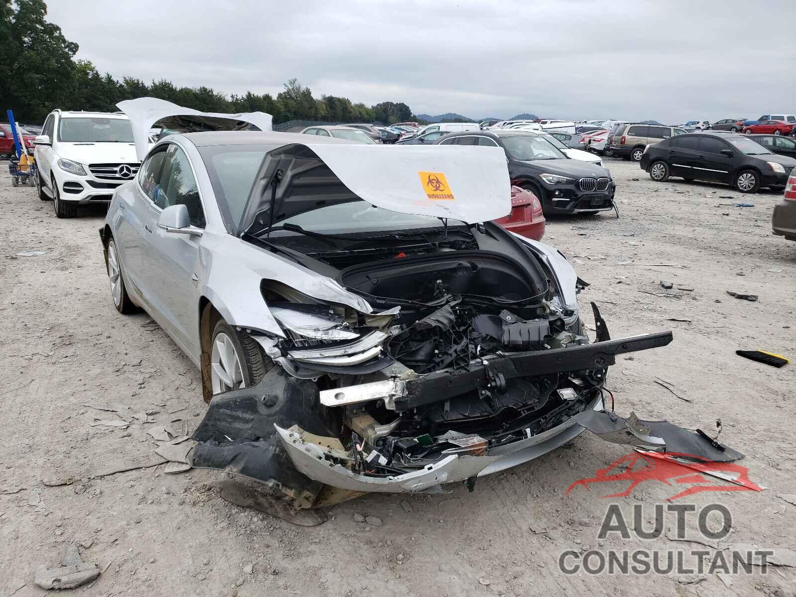 TESLA MODEL 3 2018 - 5YJ3E1EB2JF087496
