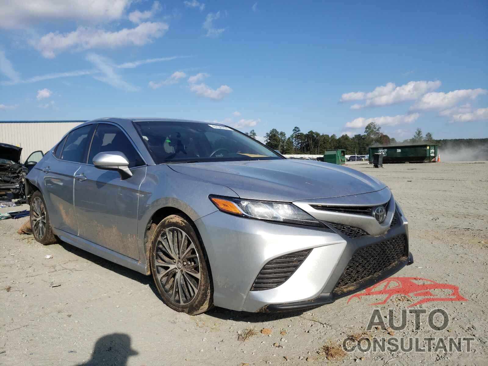 TOYOTA CAMRY 2018 - 4T1B11HKXJU138877