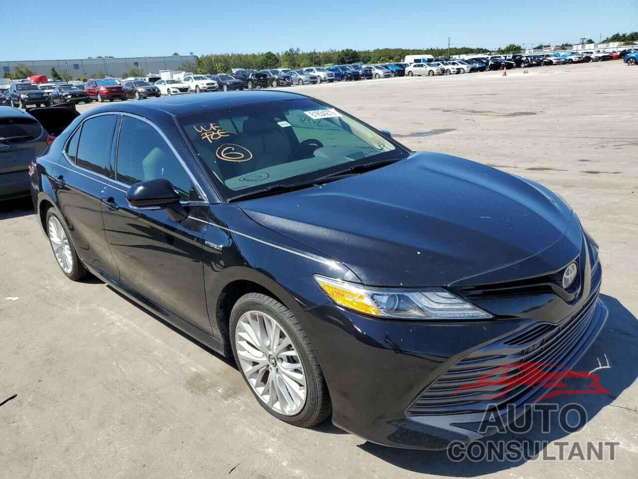 TOYOTA CAMRY 2018 - 4T1B21HKXJU003377