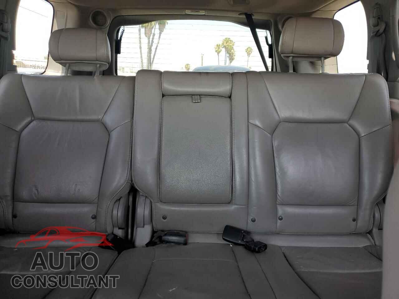 HONDA PILOT 2011 - 5FNYF3H91BB047855