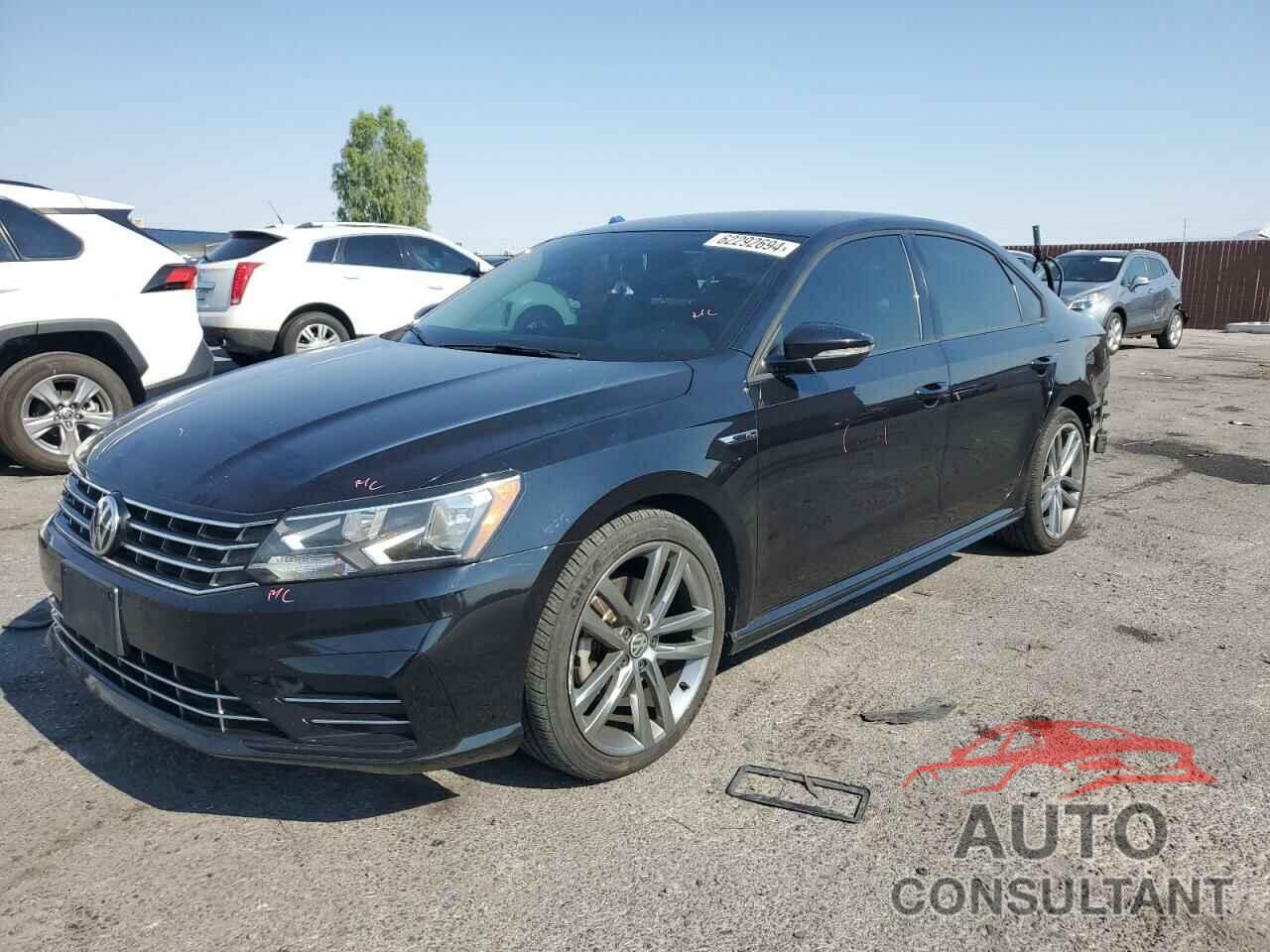 VOLKSWAGEN PASSAT 2018 - 1VWAA7A35JC029588