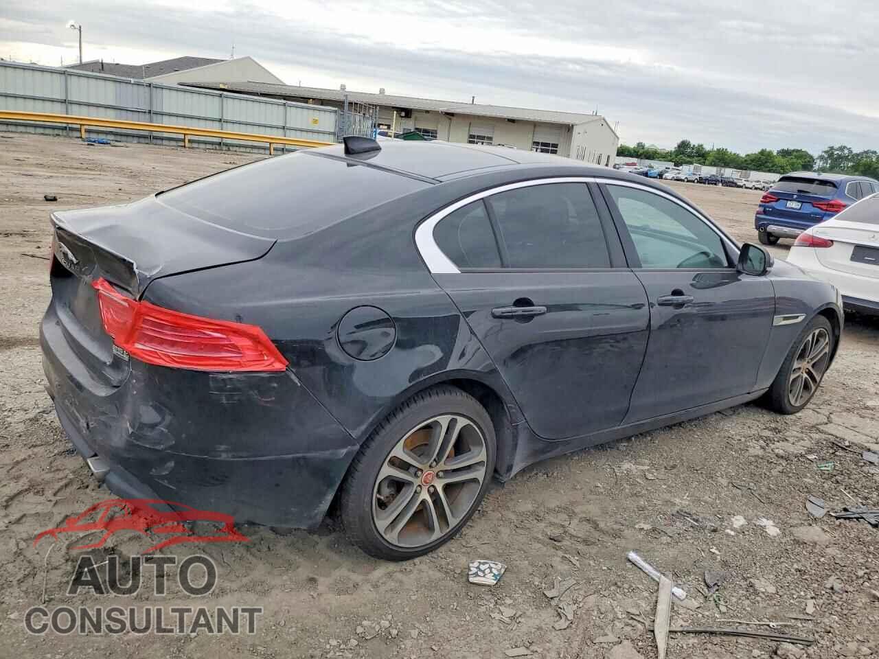 JAGUAR XE 2017 - SAJAJ4BV1HCP10229