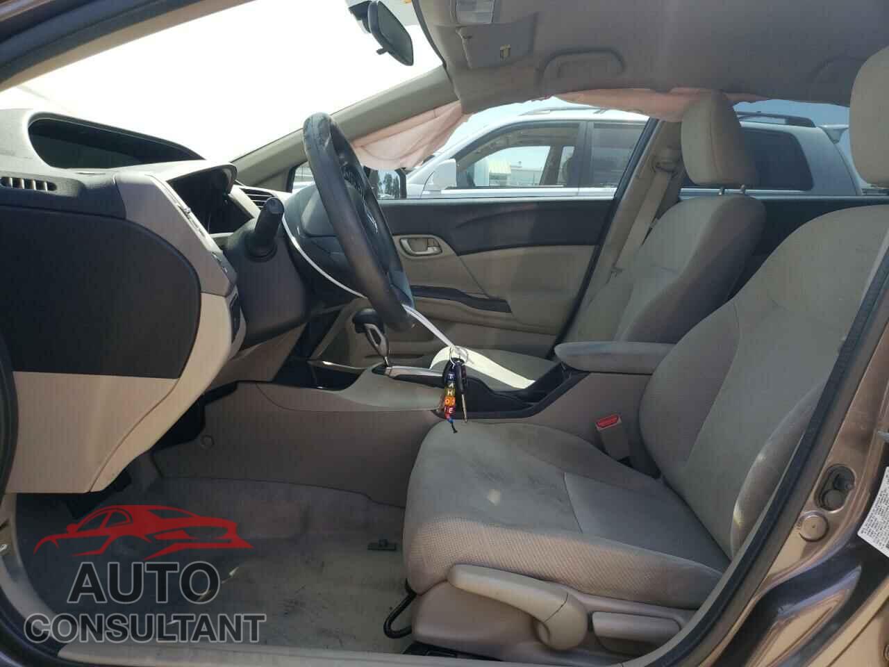 HONDA CIVIC 2012 - 2HGFB2F57CH588659