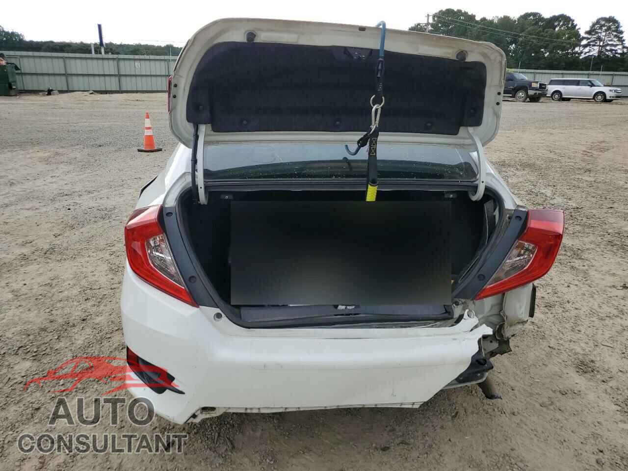 HONDA CIVIC 2018 - 2HGFC2F75JH558152