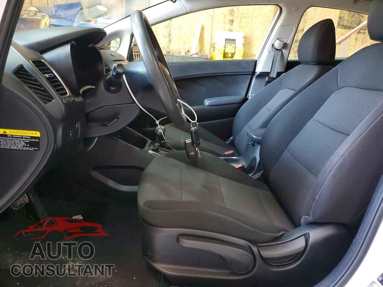 KIA FORTE 2018 - 3KPFK4A71JE256857