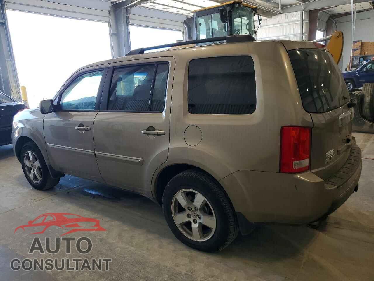 HONDA PILOT 2011 - 5FNYF4H55BB026056