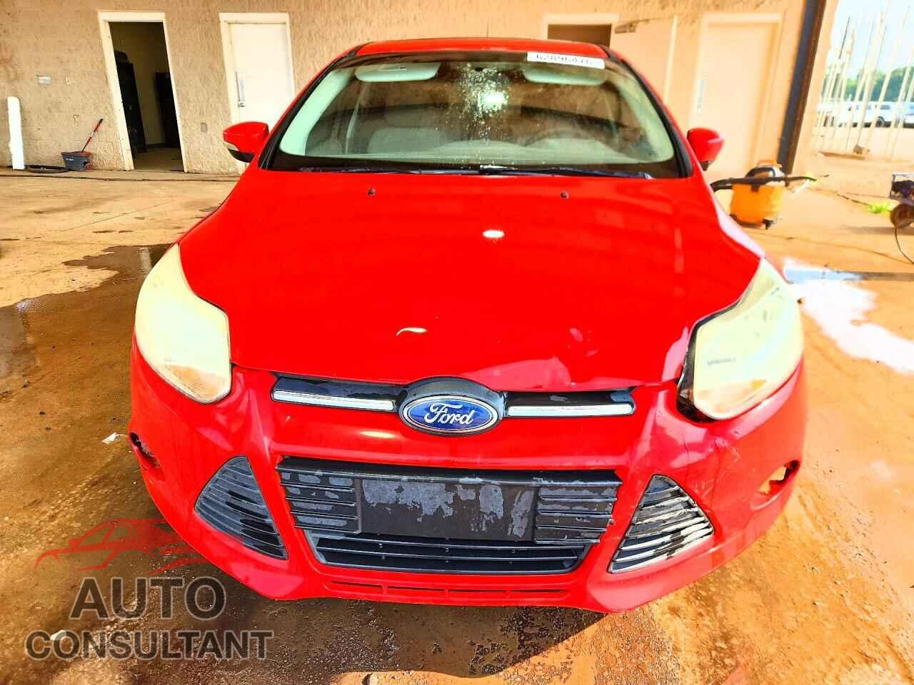 FORD FOCUS 2014 - 1FADP3K20EL410001