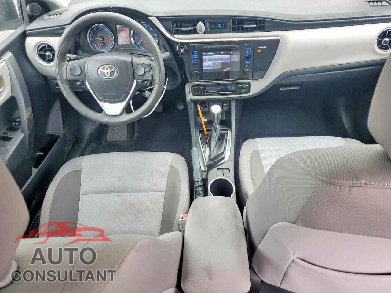 TOYOTA COROLLA 2017 - 2T1BURHE3HC868223