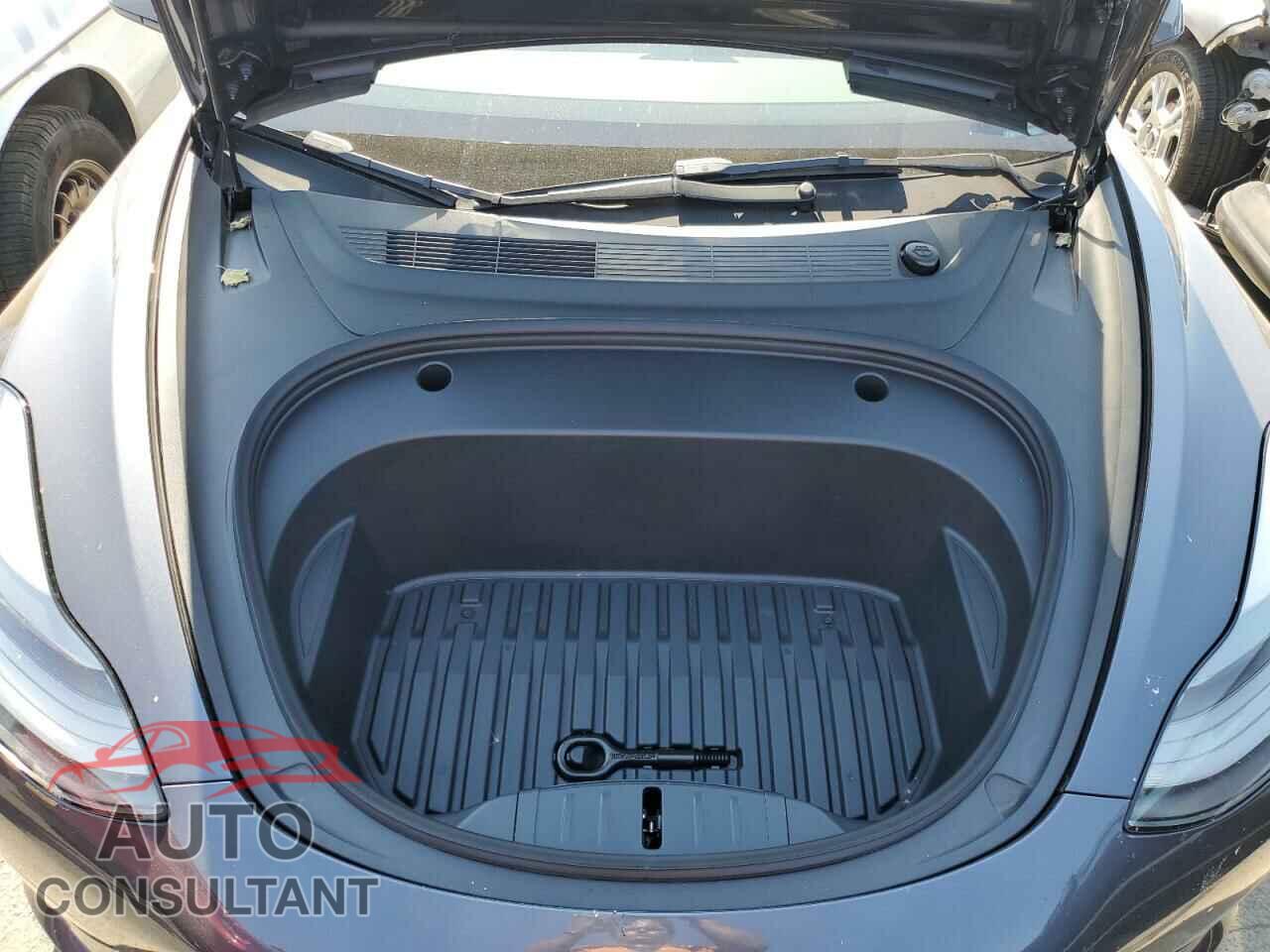TESLA MODEL 3 2022 - 5YJ3E1EB5NF181376