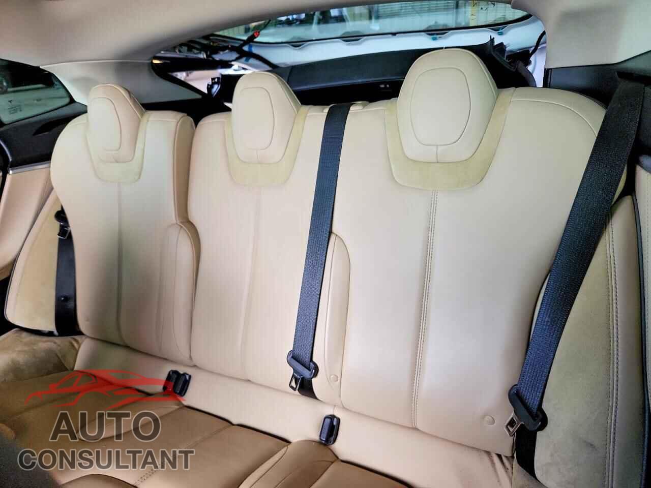 TESLA MODEL S 2014 - 5YJSA1H15EFP38376