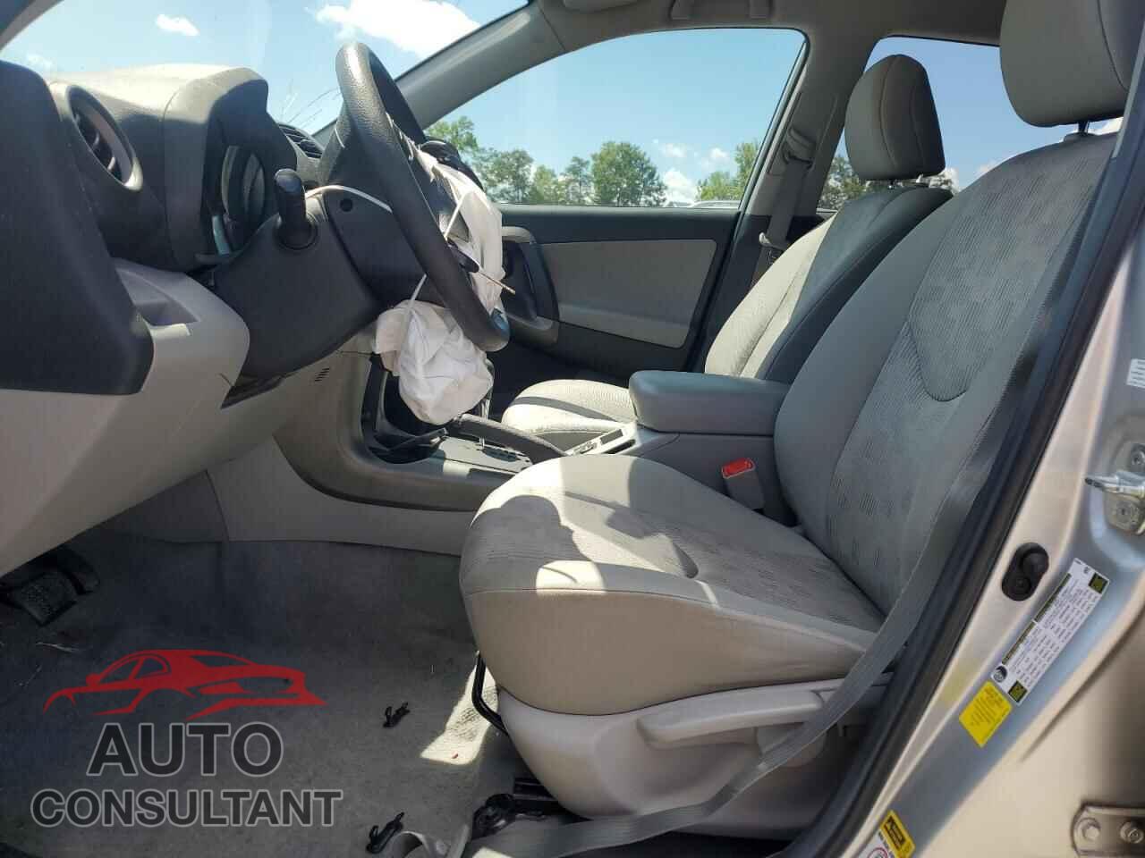 TOYOTA RAV4 2012 - 2T3ZF4DV3CW148100