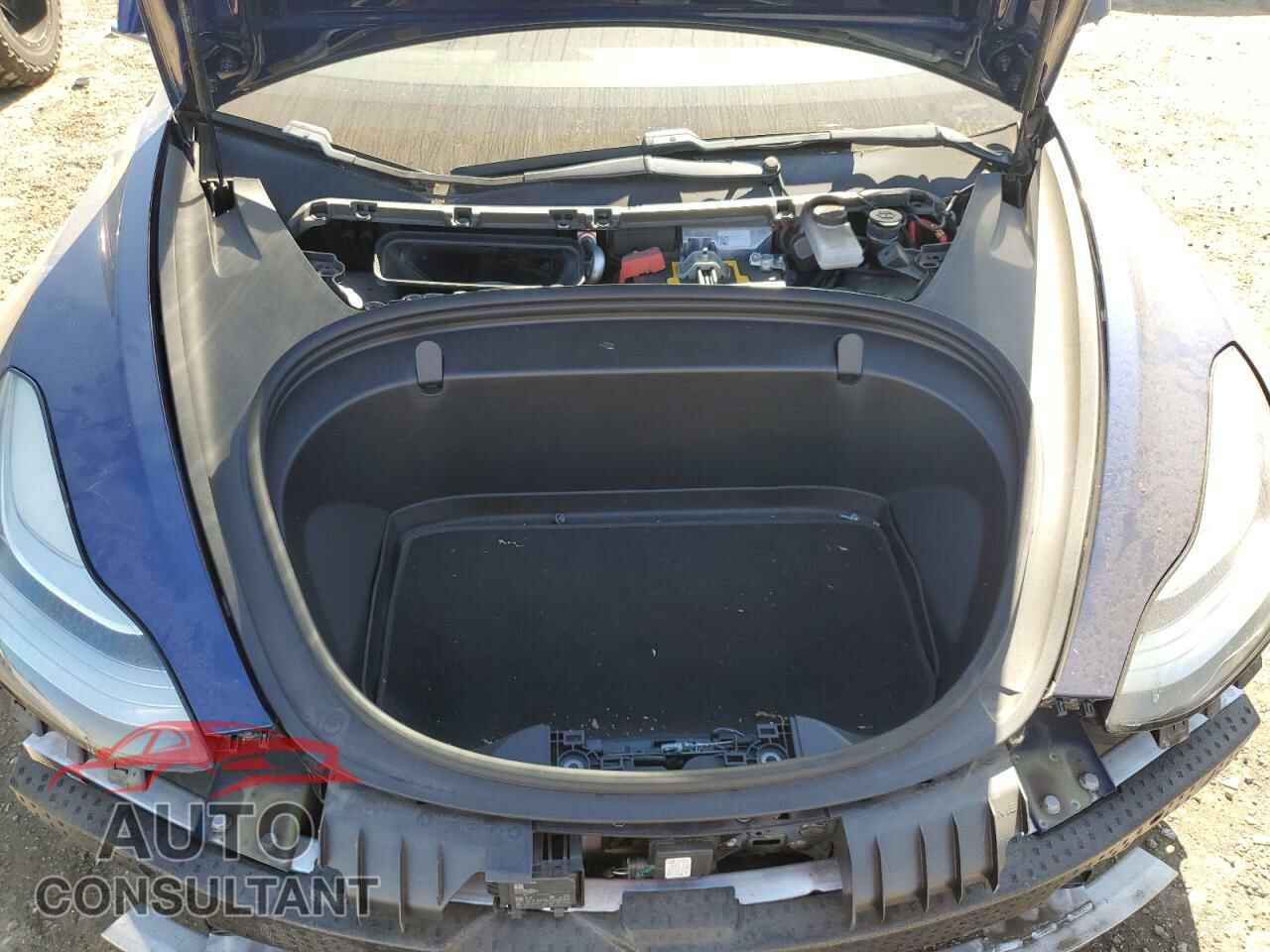 TESLA MODEL 3 2018 - 5YJ3E1EBXJF130756