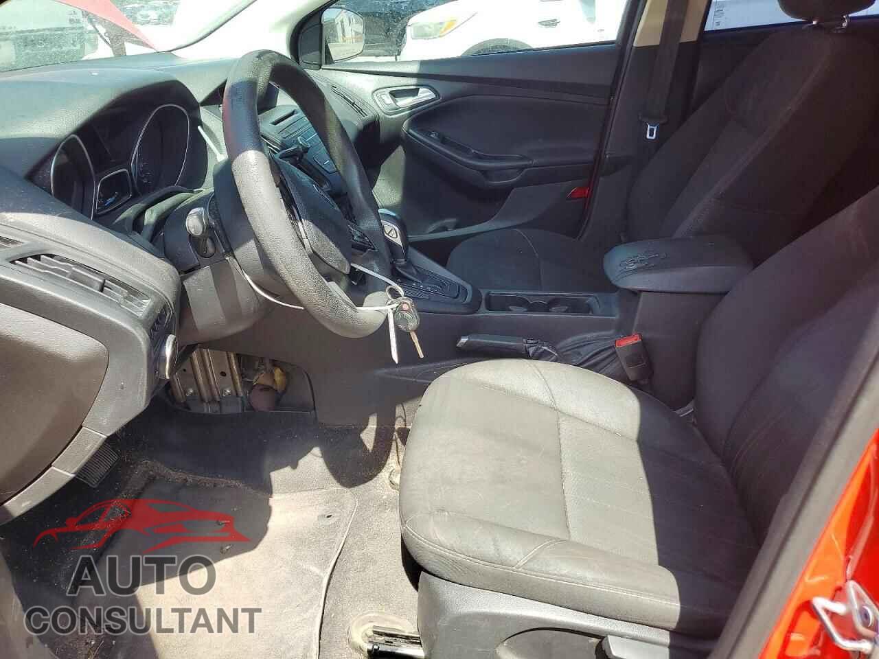 FORD FOCUS 2016 - 1FADP3K26GL338515