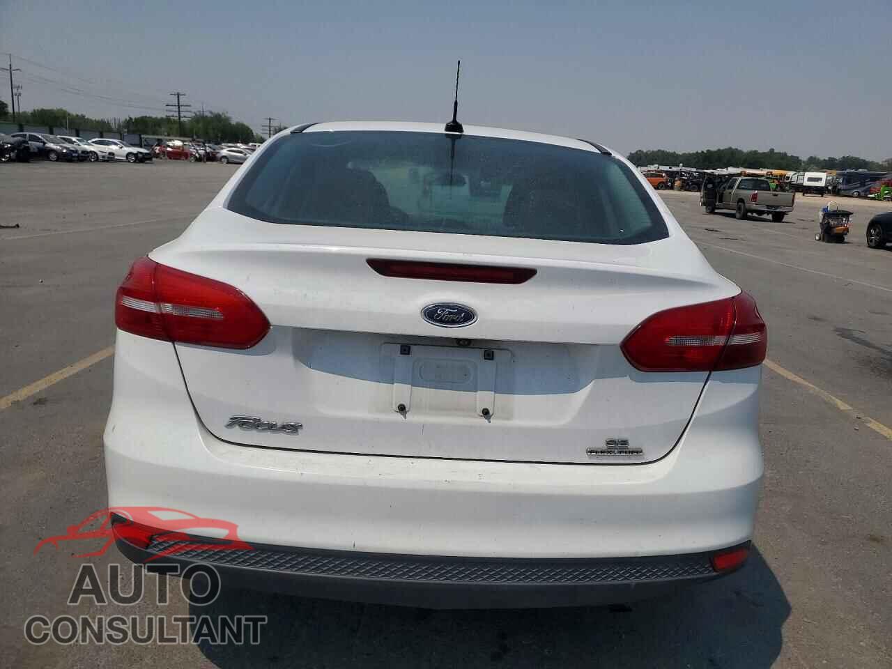 FORD FOCUS 2016 - 1FADP3F22GL221136