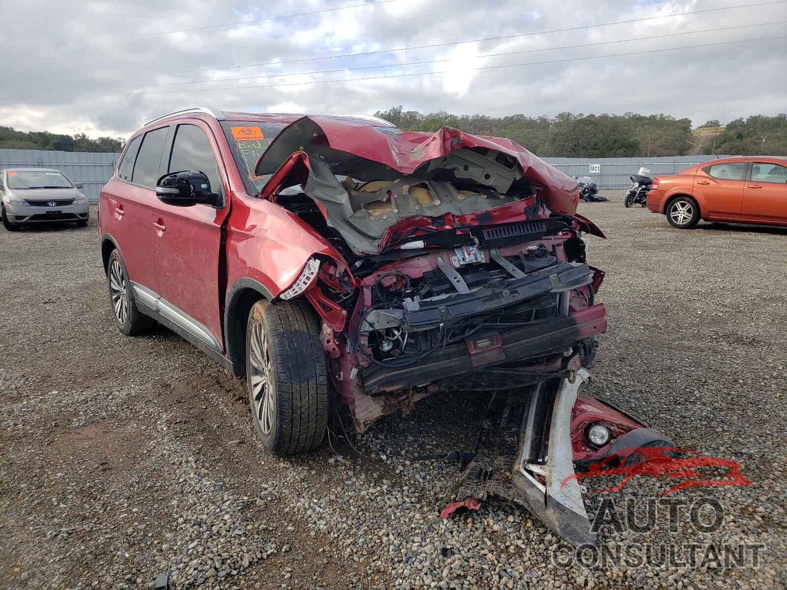 MITSUBISHI OUTLANDER 2019 - JA4AD3A38KZ011789