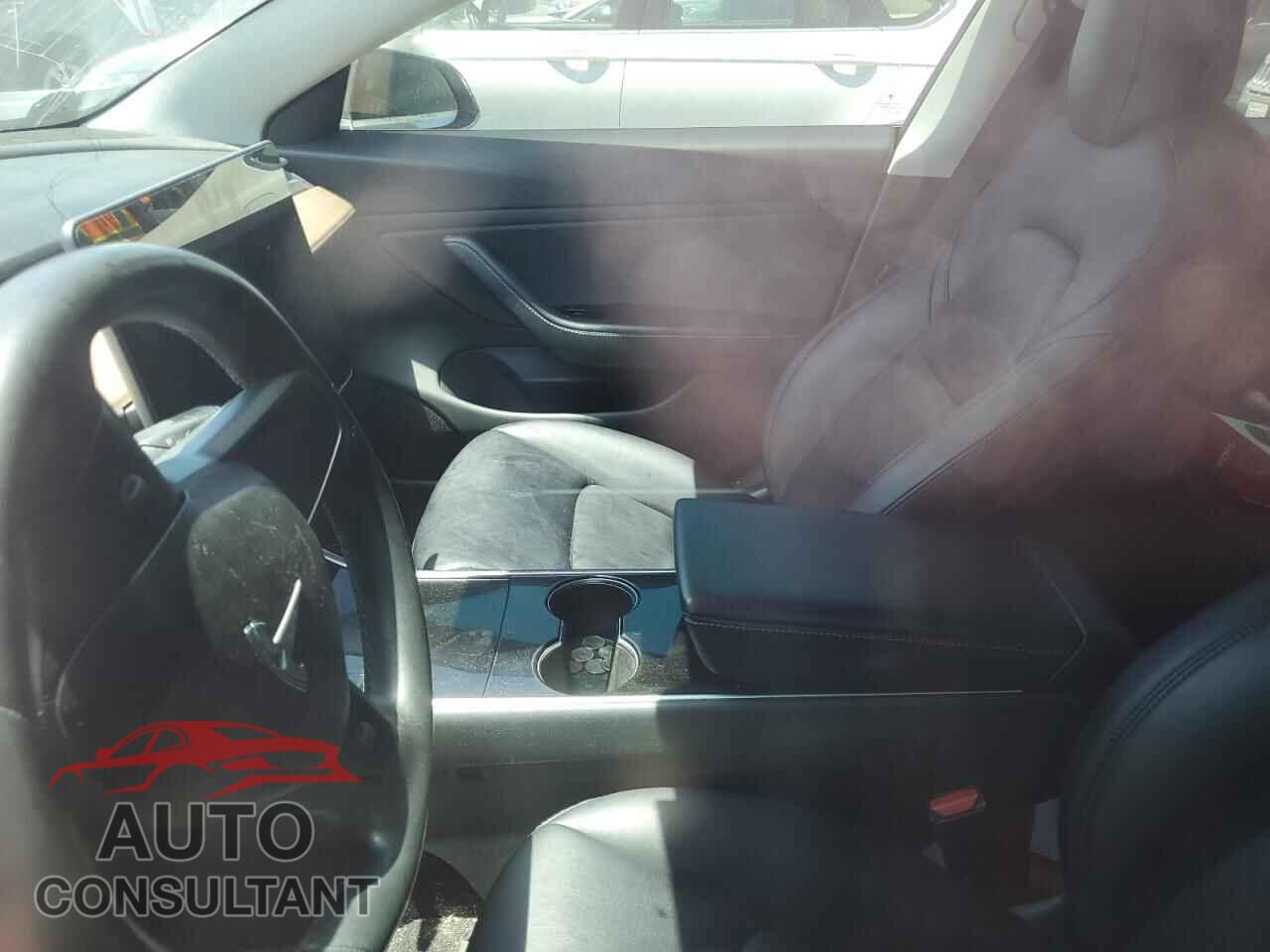 TESLA MODEL 3 2018 - 5YJ3E1EA6JF036817