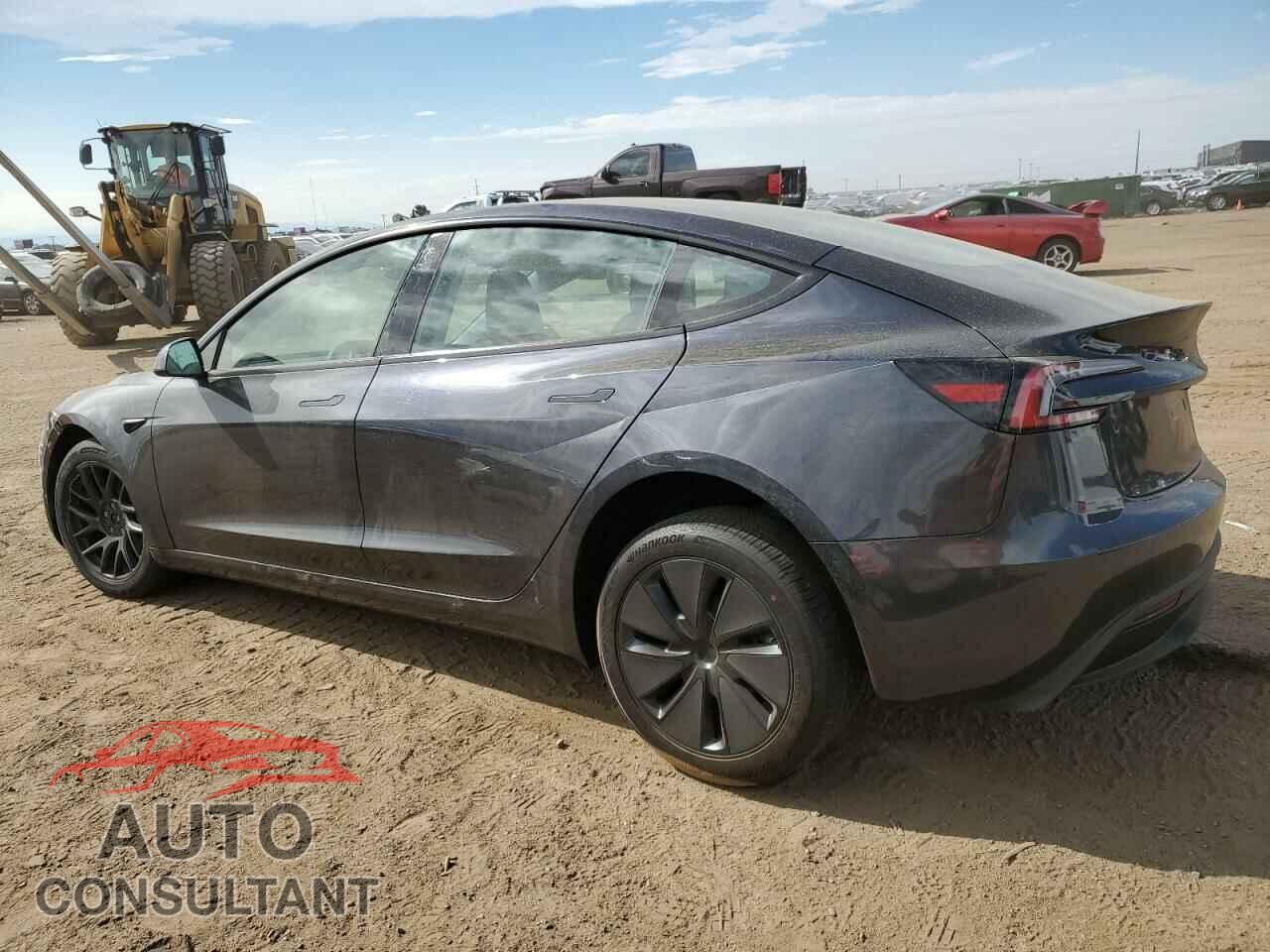 TESLA MODEL 3 2024 - 5YJ3E1EB5RF801973