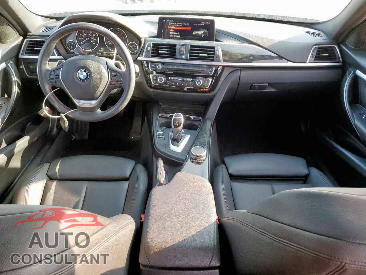 BMW 3 SERIES 2018 - WBA8B9C58JEE82777