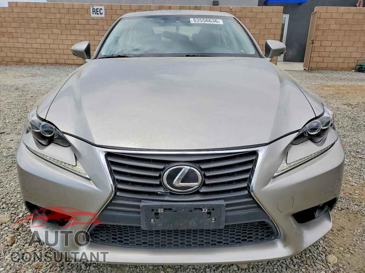 LEXUS IS 2016 - JTHBA1D2XG5028620