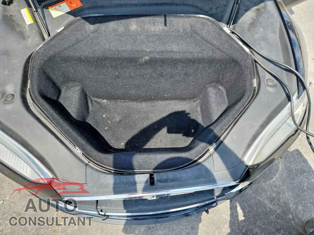 TESLA MODEL S 2014 - 5YJSA1H25EFP64873