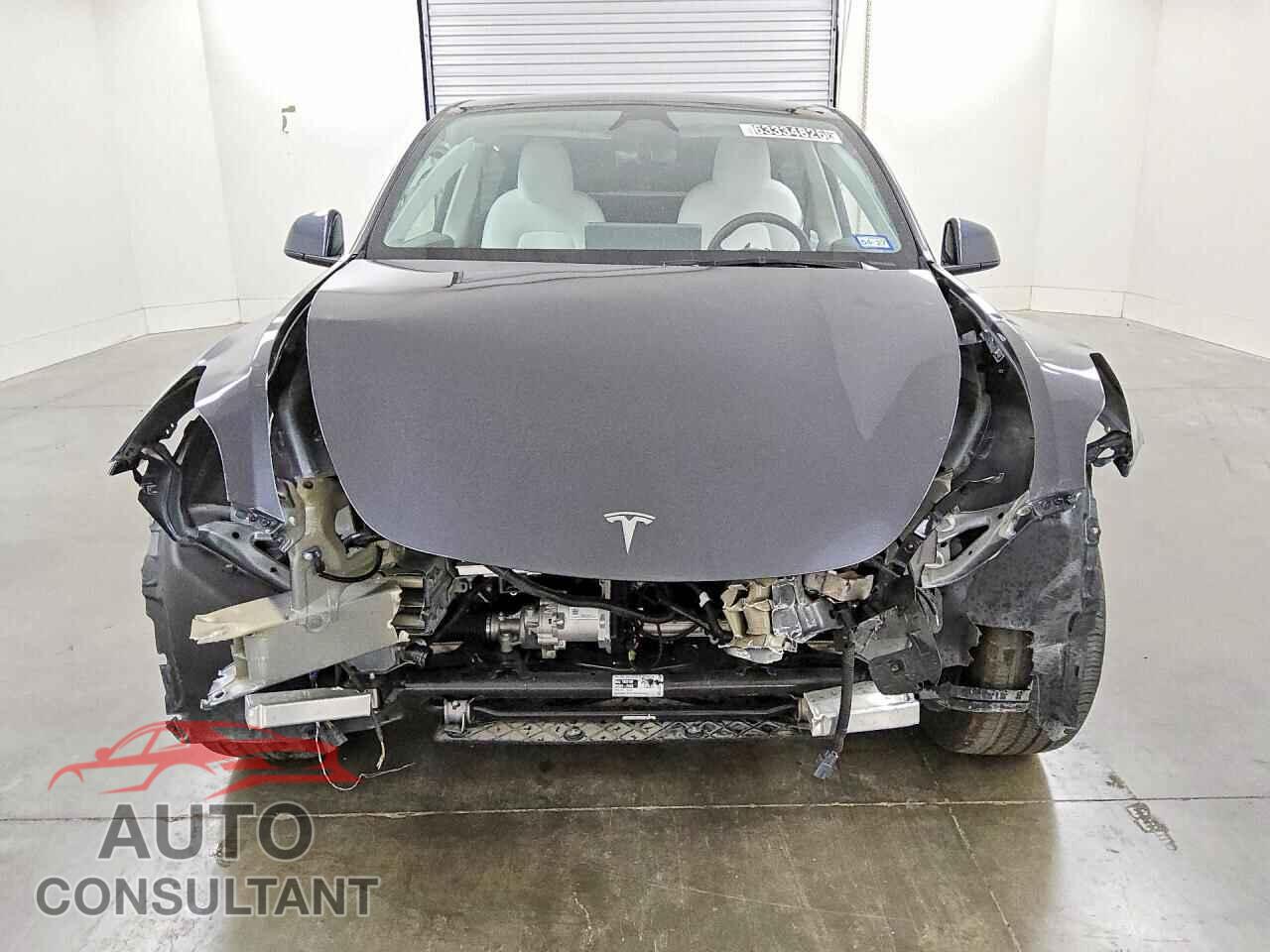 TESLA MODEL Y 2025 - 7SAYGDED6SF237231