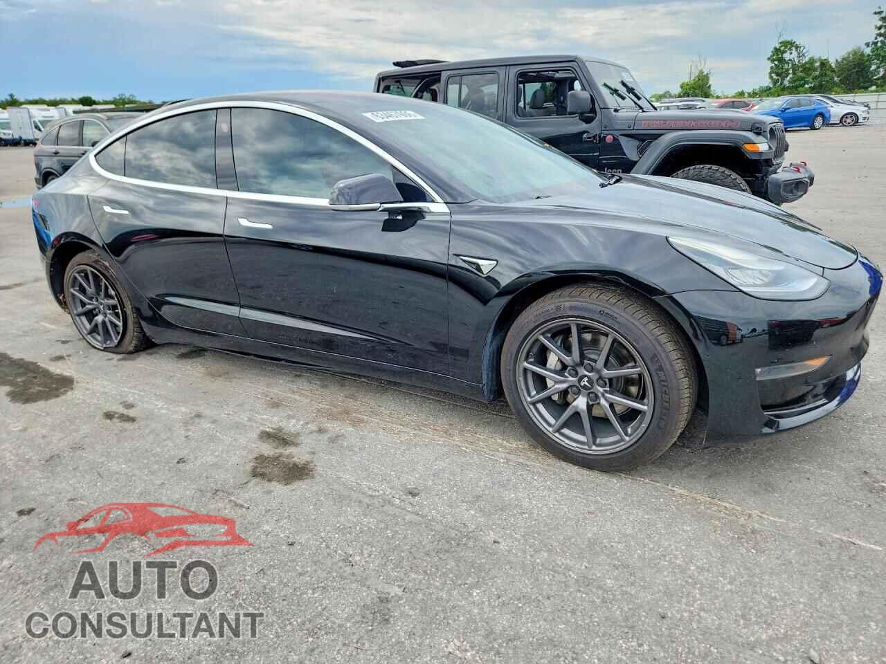 TESLA MODEL 3 2018 - 5YJ3E1EB0JF110676